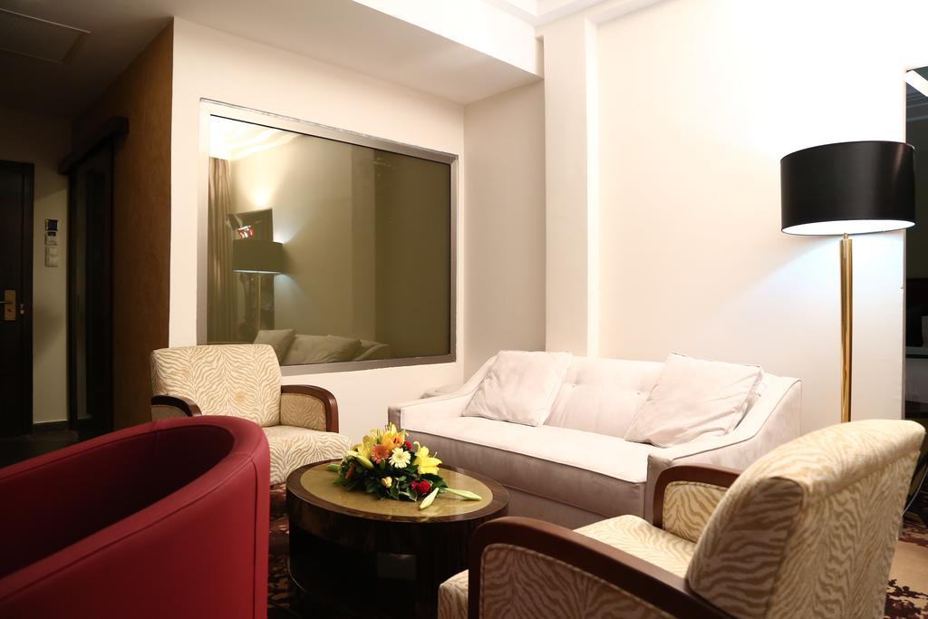 Hotel Fleur De Lys Plateau 达喀尔 外观 照片